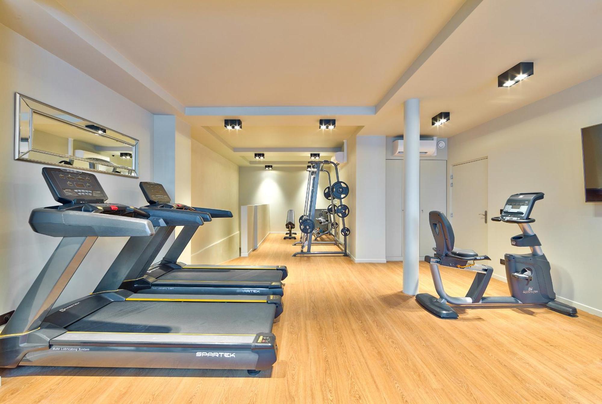 115 - Urban Vuitton Saint Denis Apartman Párizs Kültér fotó