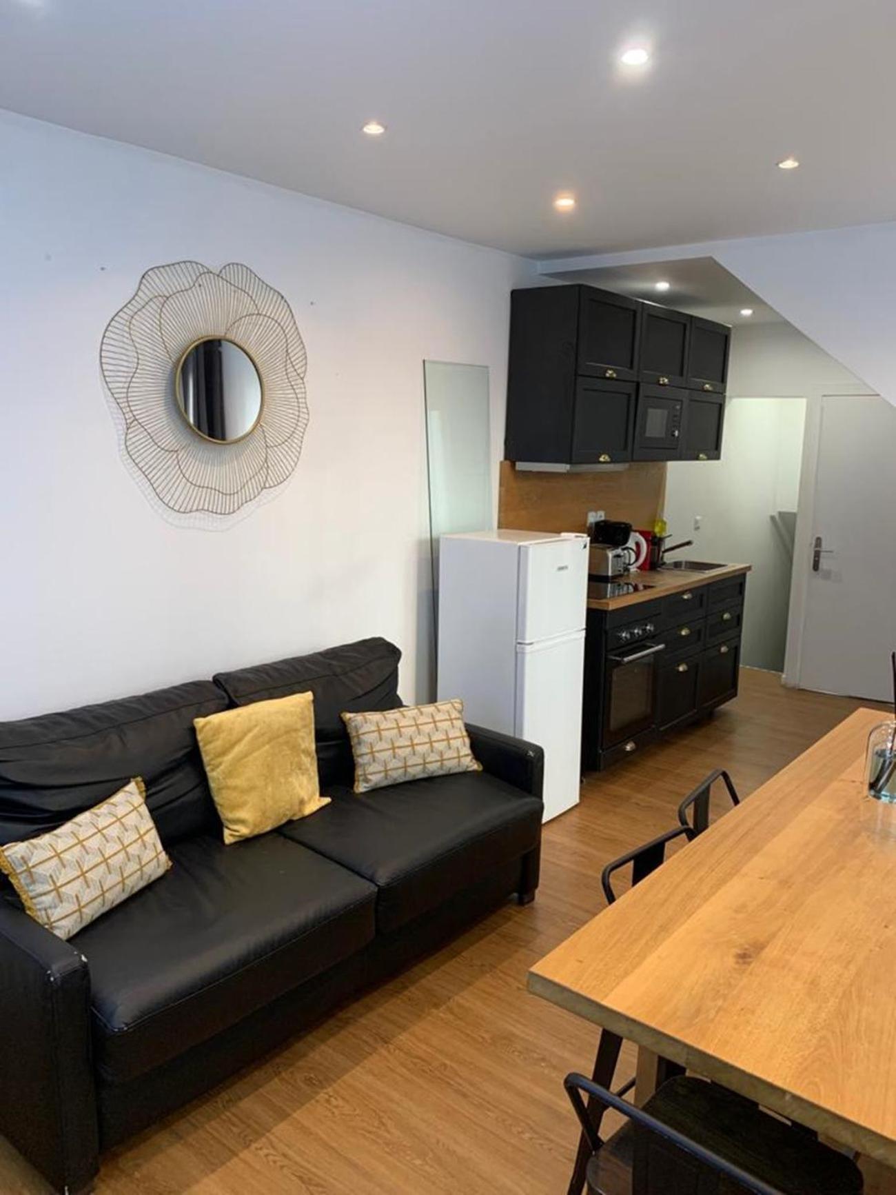 115 - Urban Vuitton Saint Denis Apartman Párizs Kültér fotó
