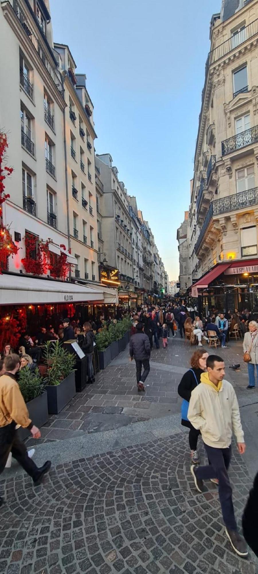 115 - Urban Vuitton Saint Denis Apartman Párizs Kültér fotó